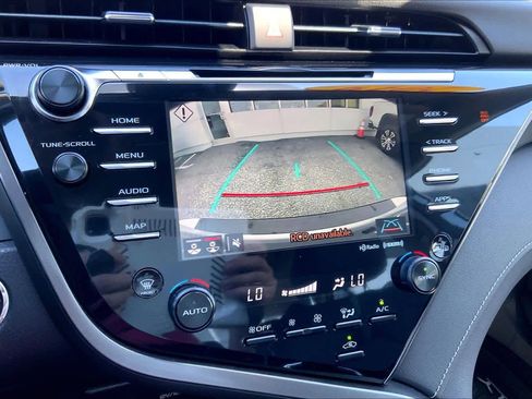 Used 2019 Toyota Camry XSE FWD image 29