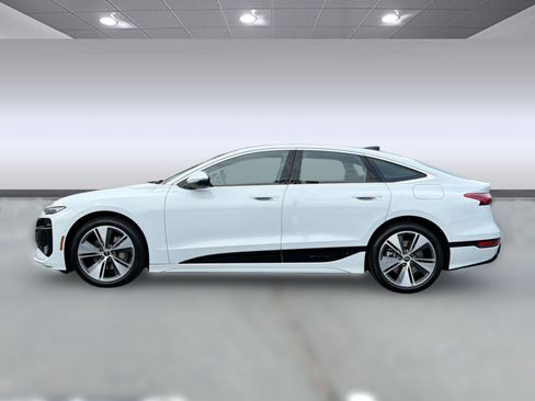 Used 2025 Audi A6 e-tron Premium Plus w/ Premium Plus RWD image 2