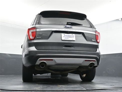 Used 2016 Ford Explorer XLT w/ Equipment Group 202A image 35