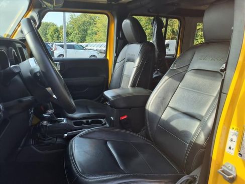 Certified 2020 Jeep Wrangler Unlimited Sahara w/ LED Lighting Group image 10