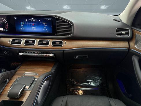 Used 2025 Mercedes-Benz GLE 350 4MATIC image 26