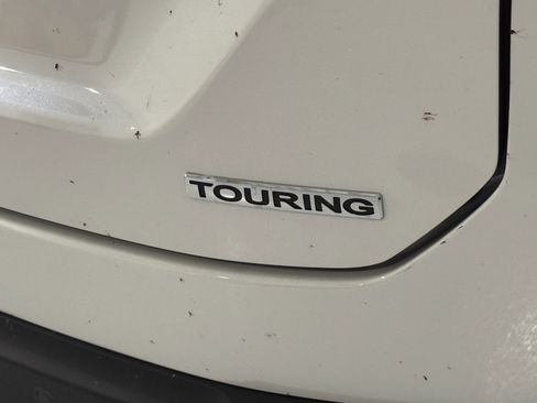 New 2025 Honda Pilot Touring image 28