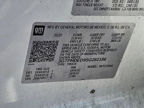 Used 2025 GMC Sierra 1500 SLT RWD image 15