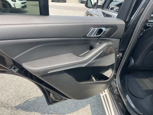 Used 2023 BMW X5 xDrive40i w/ Premium Package AWD/4WD image 17