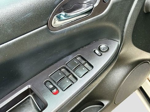 Used 2008 Chevrolet Impala LT image 16