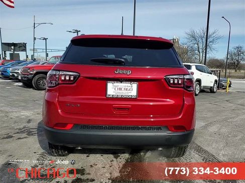 Certified 2025 Jeep Compass Latitude w/ Altitude Special Edition image 5
