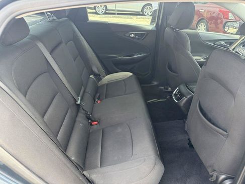 Used 2020 Chevrolet Malibu LT FWD image 13