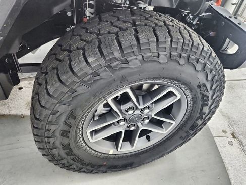 New 2026 Jeep Gladiator Mojave image 34