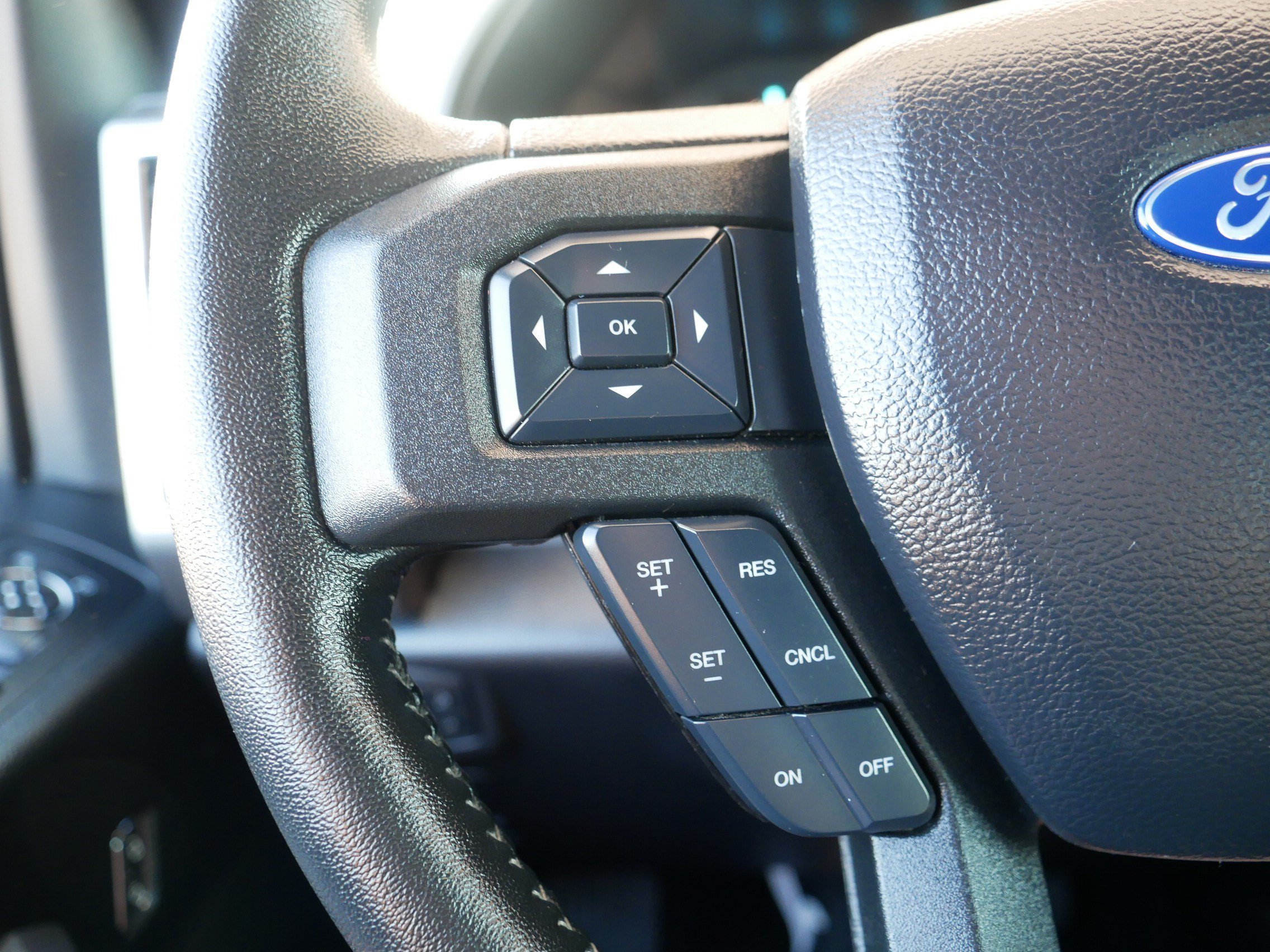 Used 2019 Ford F150 XLT w/ Equipment Group 302A Luxury AWD/4WD image 28