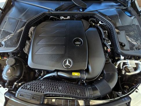 Used 2020 Mercedes-Benz C 300 4MATIC Sedan image 24