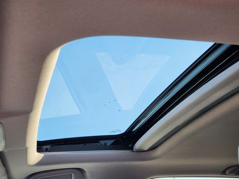 Used 2022 Honda CR-V Touring image 25