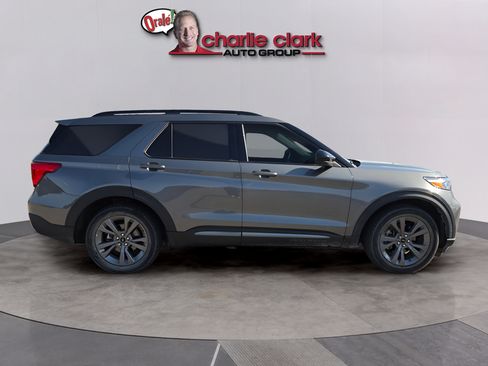 Used 2023 Ford Explorer XLT w/ Equipment Group 202A RWD image 7
