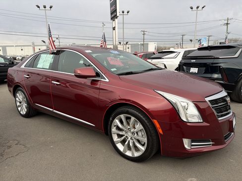 Used 2017 Cadillac XTS Luxury image 4