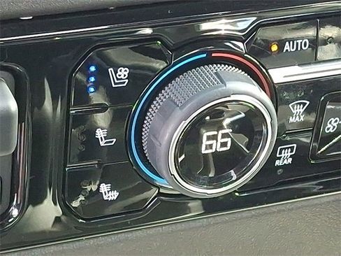 Used 2023 Chevrolet Silverado 1500 LTZ w/ Z71 Off-Road Package image 19