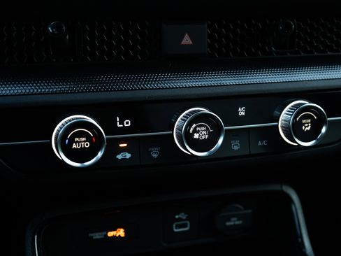 Certified 2025 Honda CR-V LX image 32