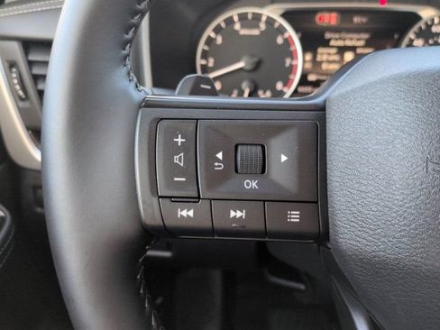Used 2026 Nissan Rogue SV FWD image 22
