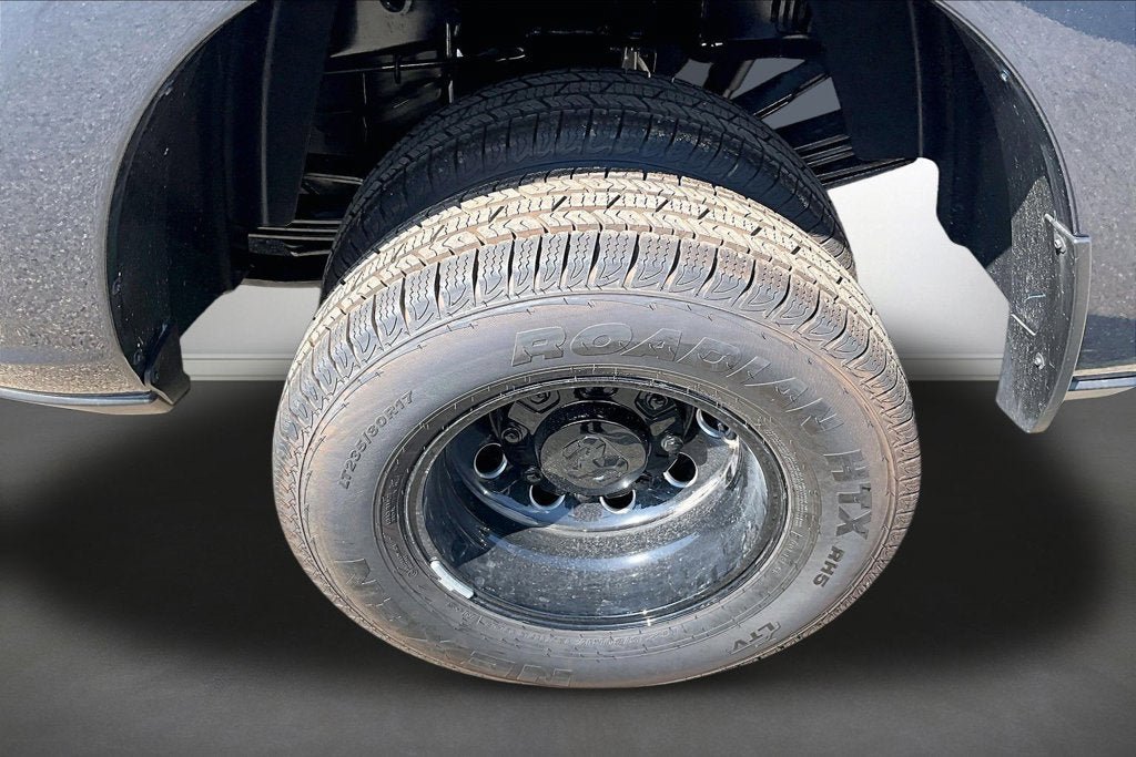 New 2026 RAM 3500 Big Horn AWD/4WD image 15