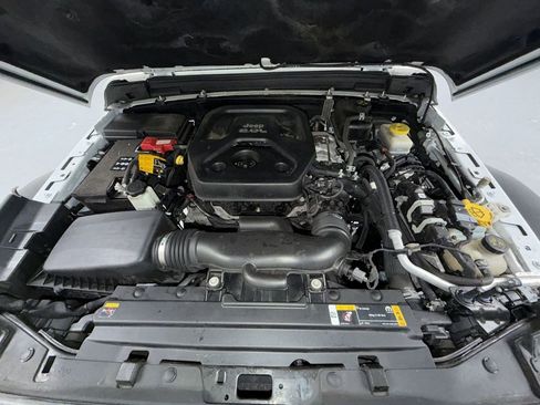 Used 2022 Jeep Wrangler Unlimited Sport image 21