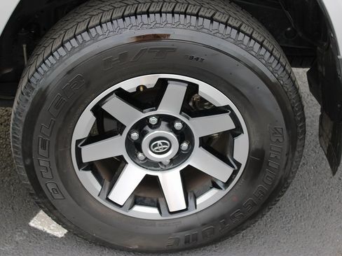 Used 2024 Toyota 4Runner TRD Off-Road image 20