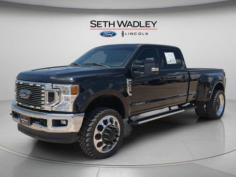 Used 2022 Ford F350 Lariat w/ Lariat Value Package AWD/4WD image 3