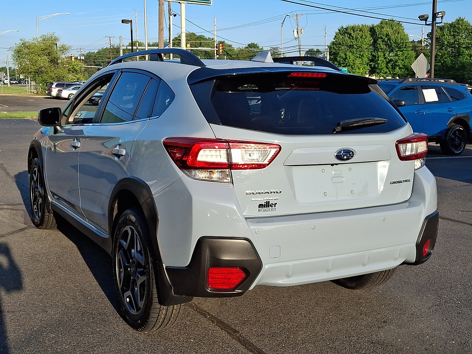 Used 2019 Subaru Crosstrek 2.0i Limited w/ Moonroof Package w/Navigation AWD/4WD image 4