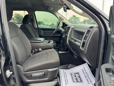 Used 2019 RAM 1500 Express w/ Wheel & Sound Group AWD/4WD image 18