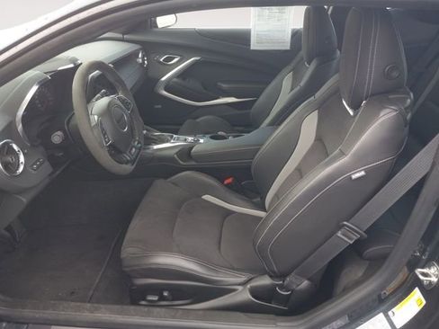 Used 2023 Chevrolet Camaro SS RWD image 5