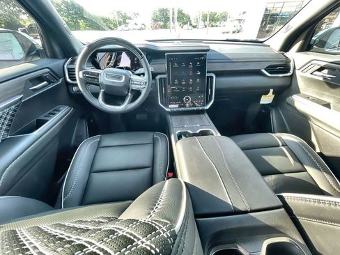 New 2026 GMC Acadia Denali w/ Super Cruise Package image 28