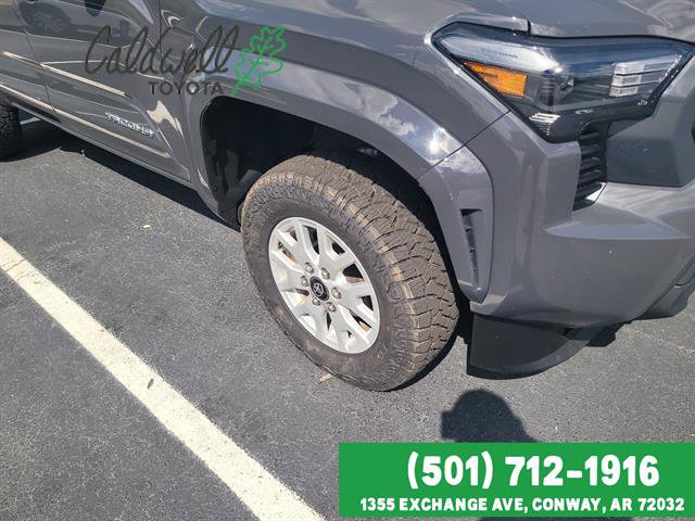 Certified 2025 Toyota Tacoma SR5 AWD/4WD image 33