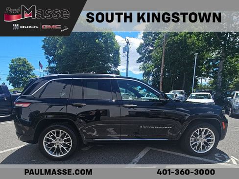 Used 2023 Jeep Grand Cherokee Summit w/ Luxury Tech Group V AWD/4WD image 8