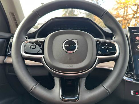 New 2026 Volvo XC90 T8 Plus image 25