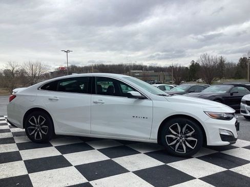 Used 2024 Chevrolet Malibu RS FWD image 5