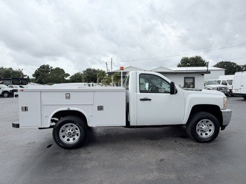 Used 2013 Chevrolet Silverado 3500 W/T RWD image 4