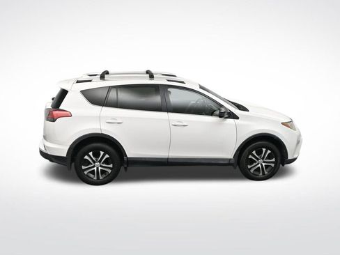 Used 2016 Toyota RAV4 LE image 45