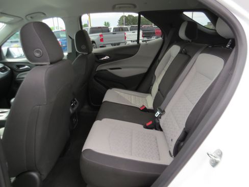 Used 2022 Chevrolet Equinox LT FWD image 14