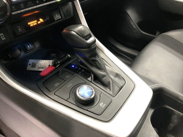 Used 2019 Toyota RAV4 XSE AWD/4WD image 24
