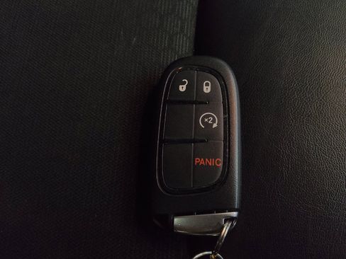 Used 2022 Jeep Cherokee Trailhawk w/ Sun, Sound & Nav Group image 32