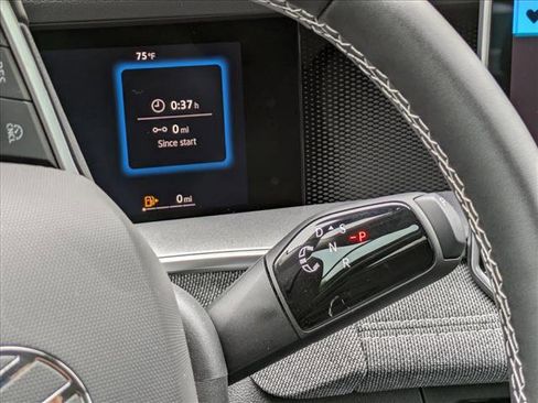 New 2025 Volkswagen Tiguan S image 15