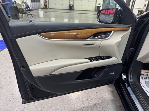 Used 2019 Cadillac XTS Luxury FWD image 11