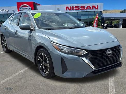 Used 2025 Nissan Sentra SV FWD image 1