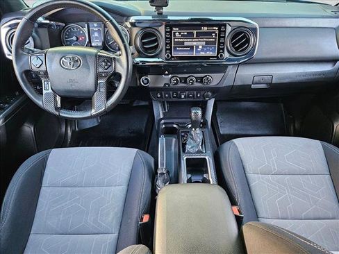 Used 2020 Toyota Tacoma TRD Off-Road image 15