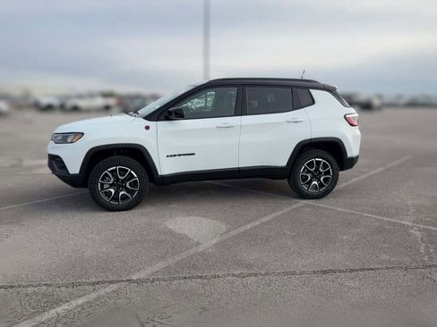 New 2026 Jeep Compass Trailhawk image 5