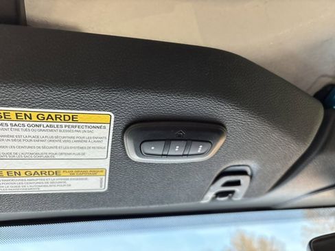 Used 2023 Jeep Wrangler Unlimited Sahara w/ Cold Weather Group image 39