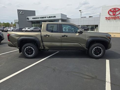 New 2026 Toyota Tacoma TRD Off-Road AWD/4WD image 2