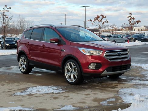 Used 2019 Ford Escape Titanium w/ U9j03 - Titanium Tow Package image 10