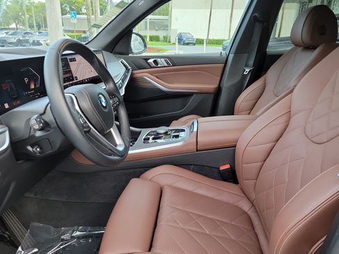 Certified 2024 BMW X5 sDrive40i RWD image 11