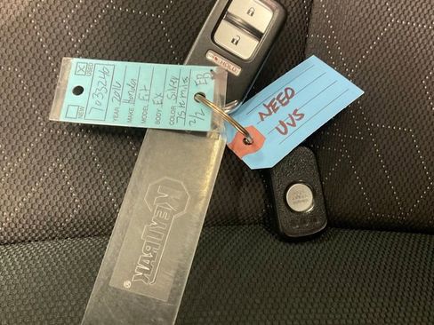 Used 2016 Honda Fit EX image 28