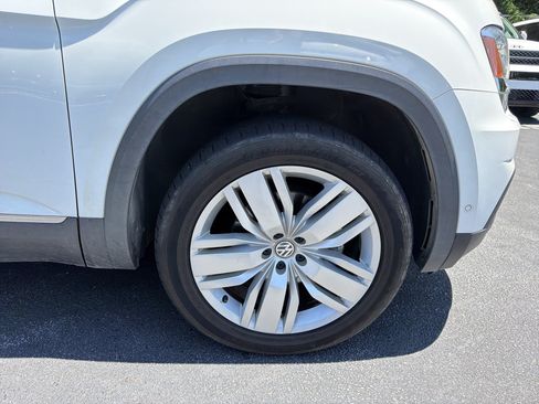 Used 2019 Volkswagen Atlas SEL Premium AWD/4WD image 16