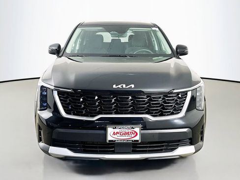 Certified 2024 Kia Sorento LX FWD image 14