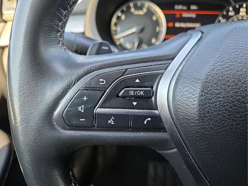 Used 2021 INFINITI QX50 Luxe AWD/4WD image 22